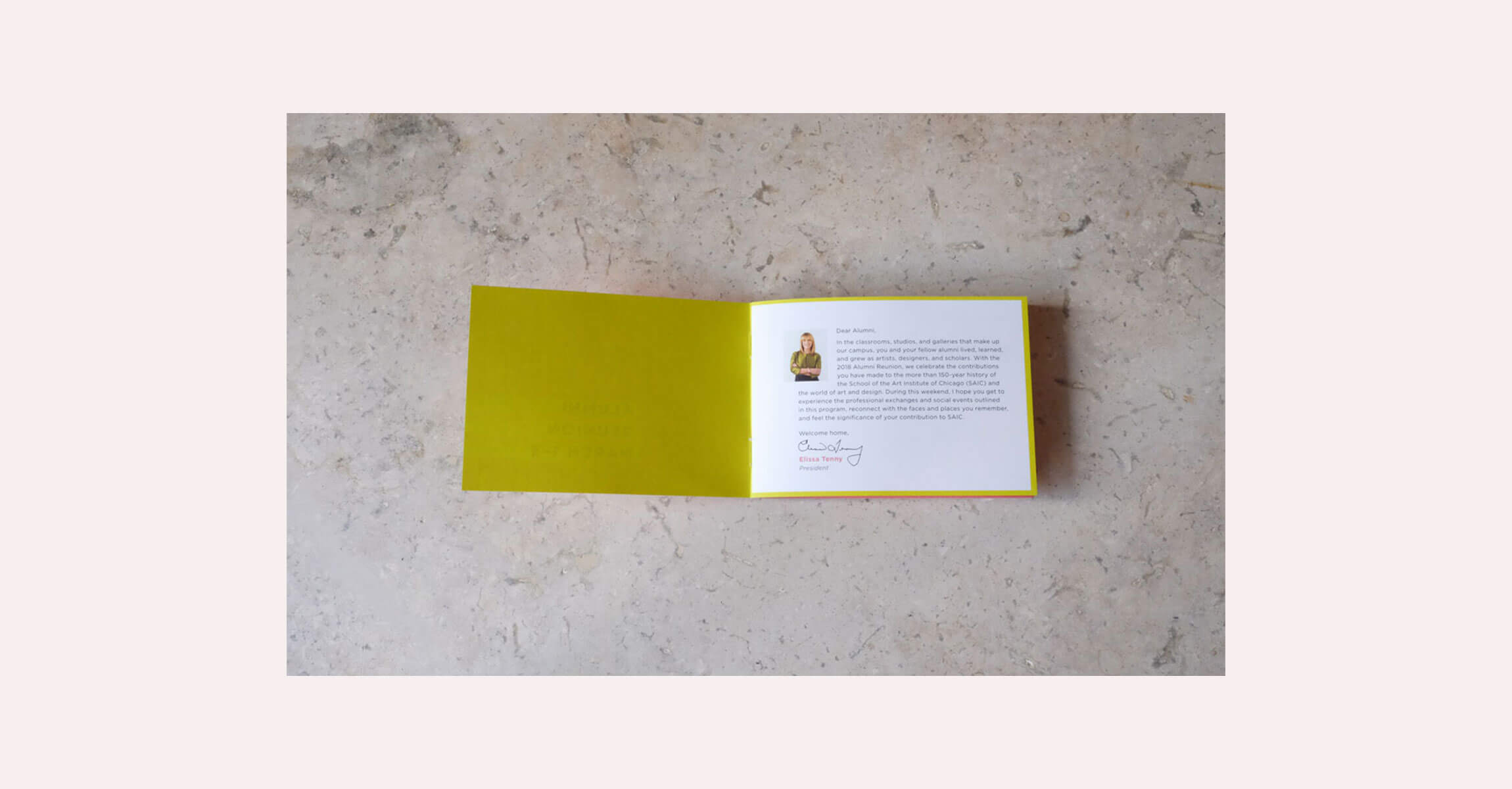 b2_Booklet_FullScreen_template